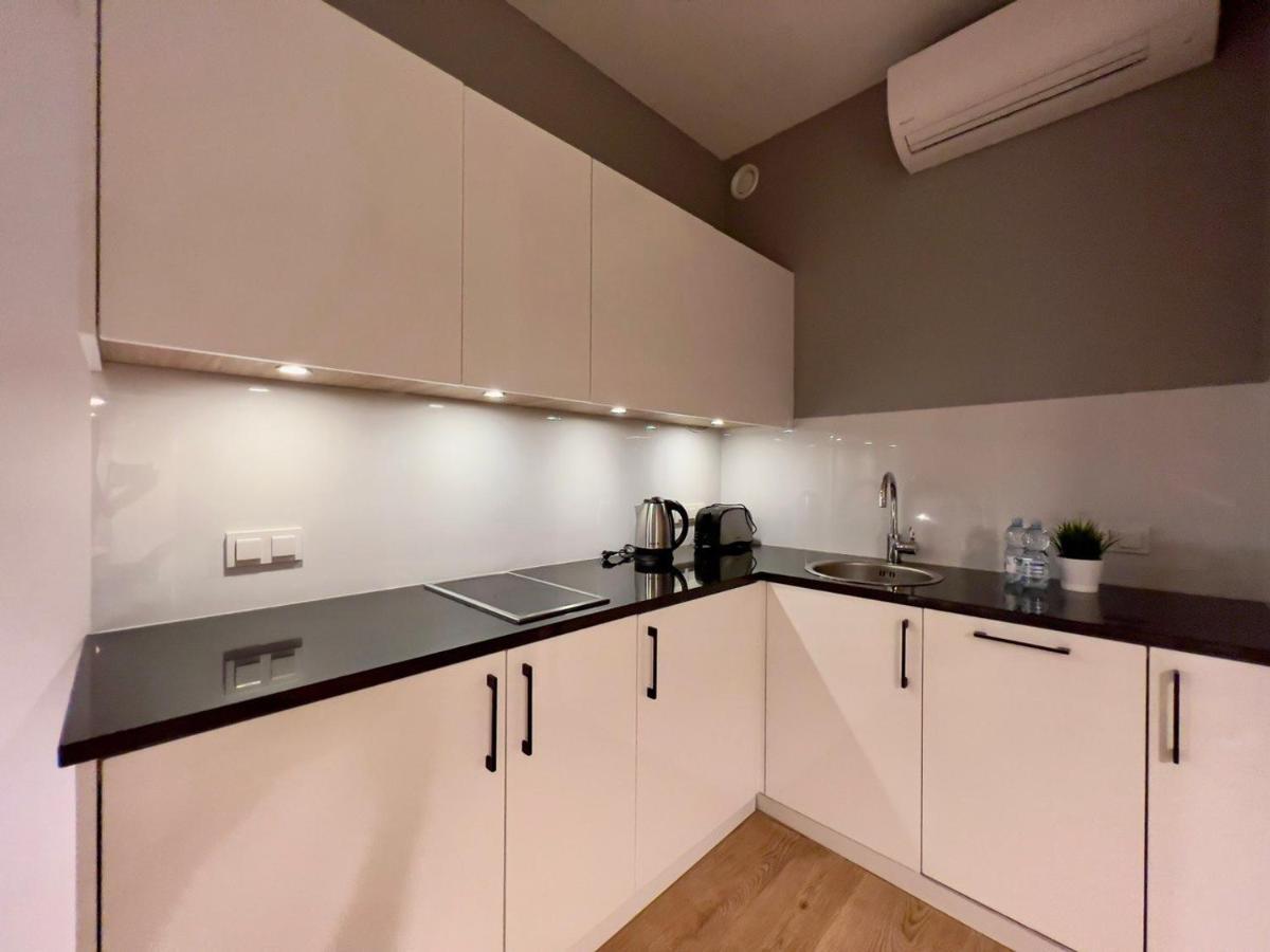K22 Slawinska 503 Sun-City Apart Варшава Екстериор снимка
