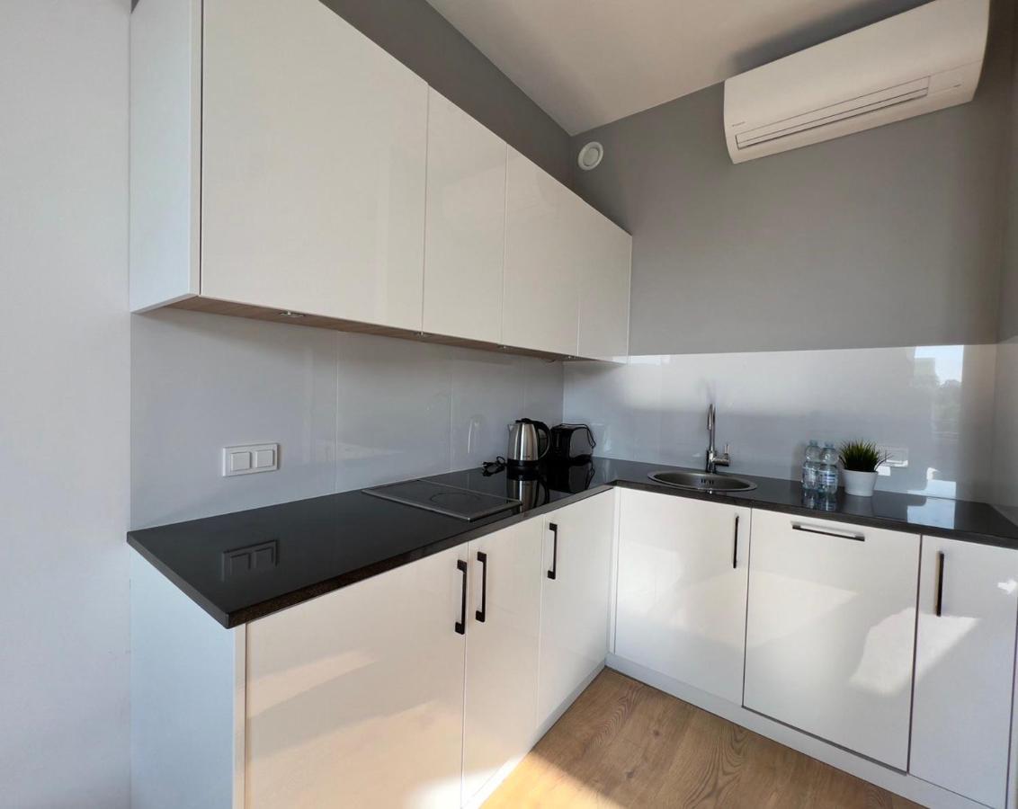 K22 Slawinska 503 Sun-City Apart Варшава Екстериор снимка